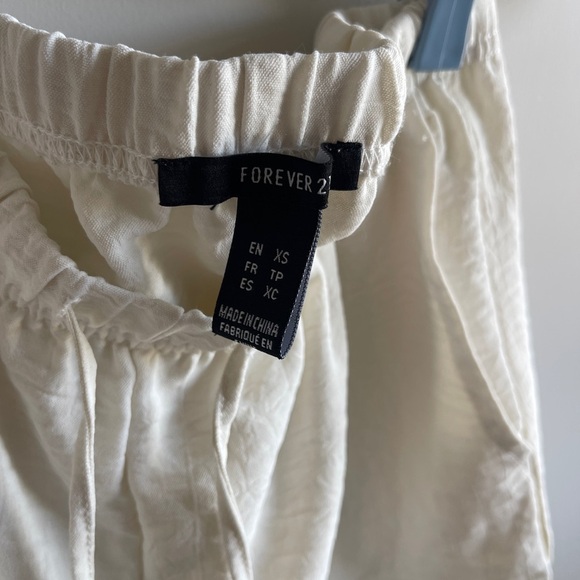 💙Buy 1 get 1 Free💙 Forever 21 Linen style short XS - Picture 3 of 4